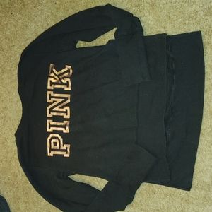 VS PINK pullover black w/gold logo